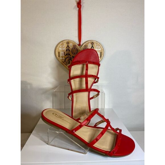 NWOB Olivia Ferguson RockStud Sandals - Picture 1 of 4